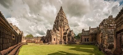Buriram: de Khmer-tempel Phanom Rung op een uitgedoofde vulkaan